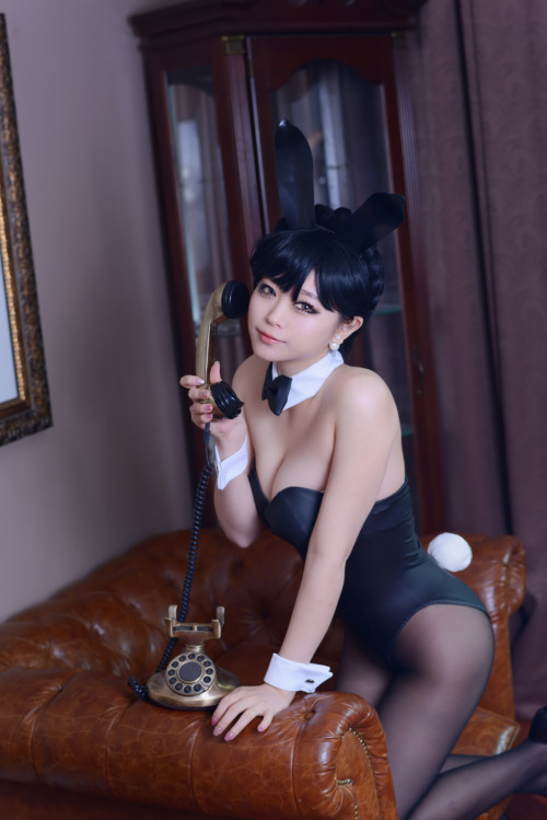 hottestcosplayer:  Hottest Cosplayer features the hottest cosplayers from around the world! Submit your photos to be featured! Submit as many photos as you want! 