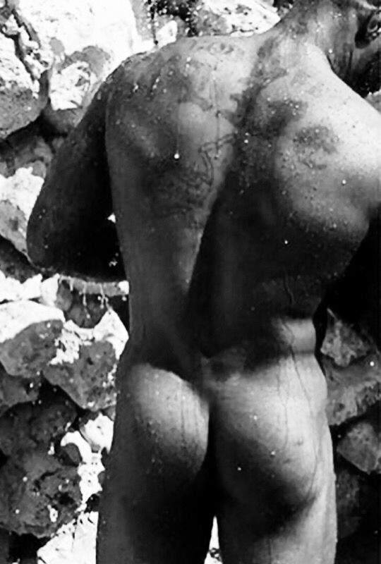 gorgeousblackmen:  seeker310:  princesofebony:  March 2, 2016   Royal Buttocks Noble