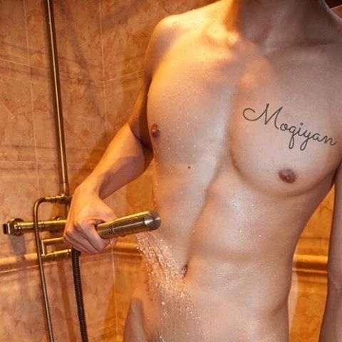cruisingmexico:  Una ducha… Y fin de semanawww.cruising.mx  #gaymty #gaydf #gaymexico #gaygdl #gaymorelia #gaytoluca #gaycancun #gaycruising #cruisingmexico #cruising #gayteen #gayteam #instagay #gay #gayboy #gaymen