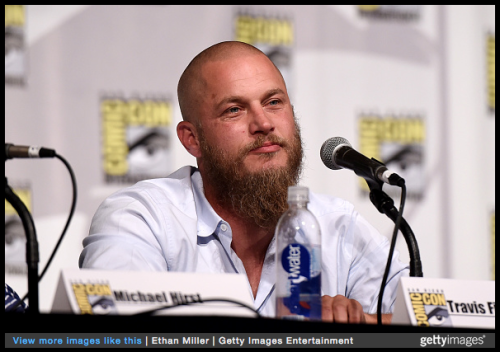 travisfimmelunofficial:  Travis Fimmel at the 2015 Vikings SDCC (photo’s by Getty images)