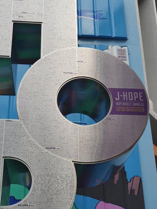 THIS IS SO WHOLESOME! HOBI WISHED TO SOMEDAY BE HIS HOMETOWN’S PRIDE AND TODAY HE GOT HIS OWN SCULPT