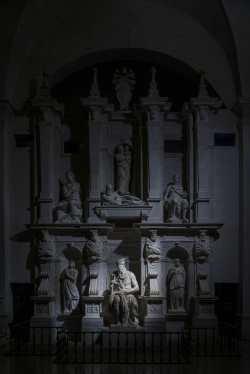 Roma, San Pietro in Vincoli. Michelangelo – Mausoleo di Giulio II (cortesia foto: Andrea Jemolo)