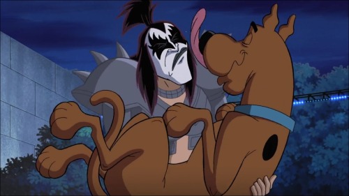 gablesmcgee:  pan-pizza:  myutsuu:  keeppartyvangoing:  adventuretom:  Scooby Doo and KISS  This is happening.  where is that quote about kiss’ role model being coca cola cause this right here is a prime example of it  w/e kiss is cool as fuck  I HATE
