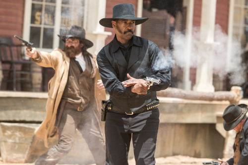 usatoday:Why yes that’s Denzel Washington, Chris Pratt, Ethan Hawke and Vincent D’Onofrio in a new v