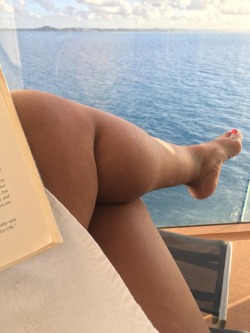 missprimproper:  Enjoy the view Bermuda 💋