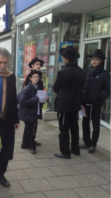 taliabobalia:  sprech4:  damegi:  makubenoaijin:  foreveralonefedoras:  heanbean:  oh my god I was waiting for a bus and there were these two fedora wearing clones stood nearby and I thought ‘wow they exist in real life’ and then twO MORE GOT OFF