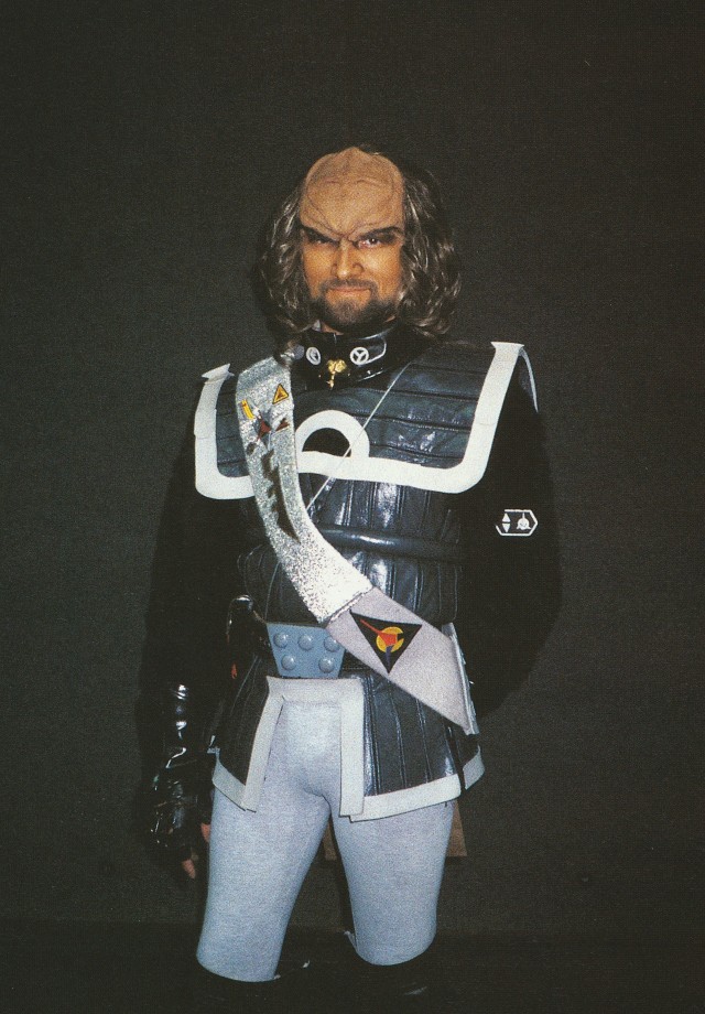 Glorious Star Trek- cosplays from the mid 90s
Lovingly scanned from the book Star Trek Fans and Costume Art by Heather 