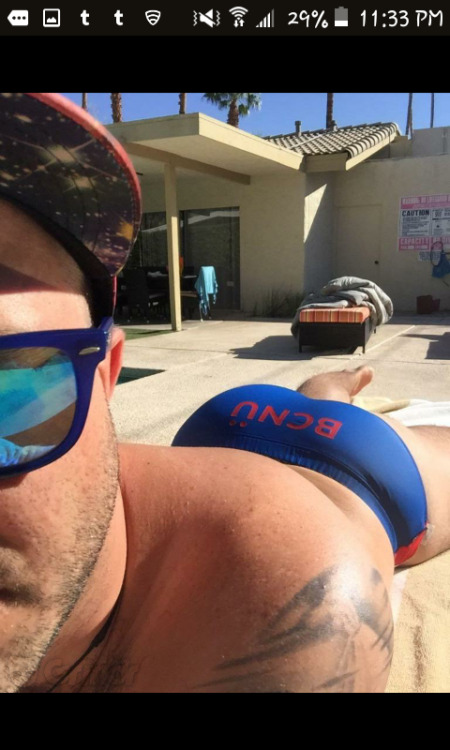 que-culo-miguel:  Hellooooo …..Beefy booty uummmmm