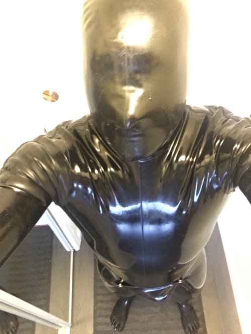 A little rubber action to get the stay started. The MOST comfortable suit ever worn.