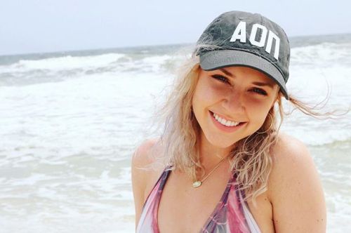 Hope everyone enjoyed their Spring Break as much as @jherylmarie did! #weardistrct #aoii / on Instag