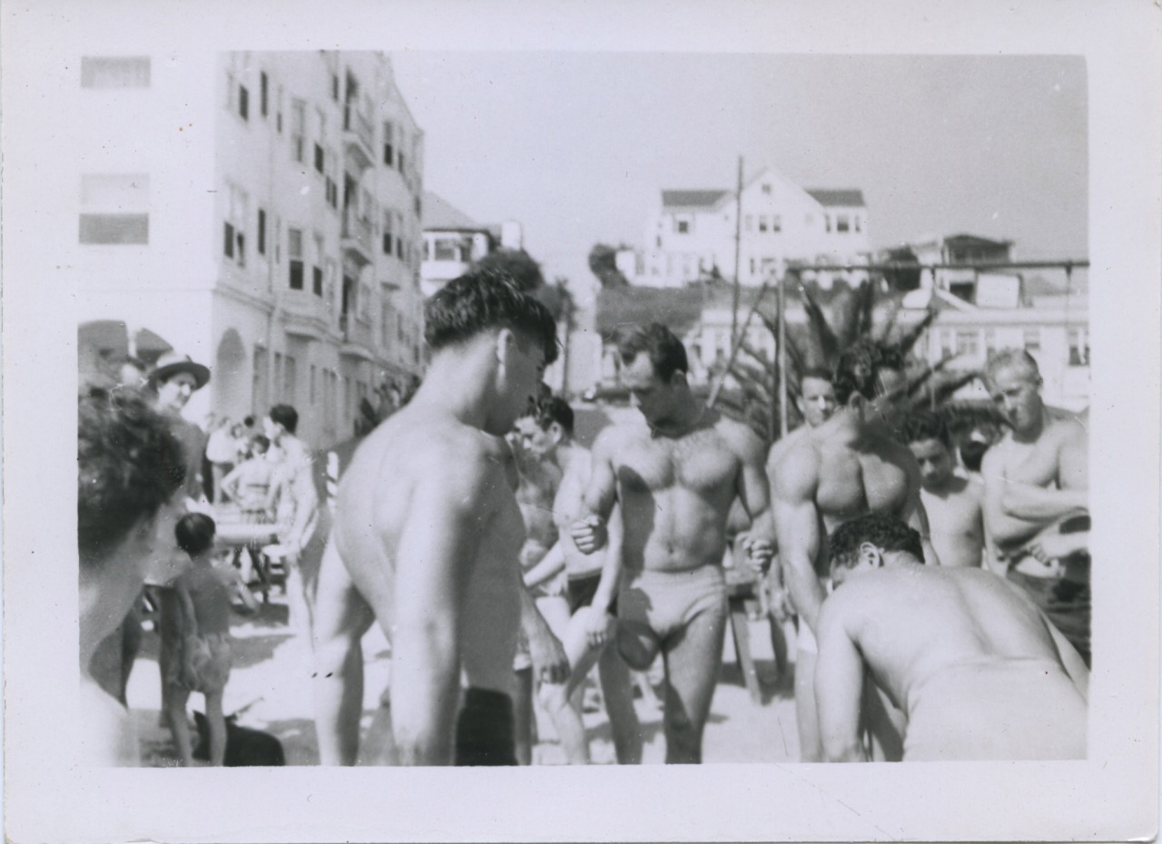ofinteresttosome:  Pecs Beach… 