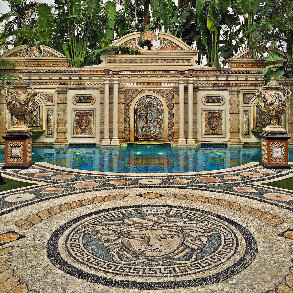 Versace Mansion by Yanni Live comfortably