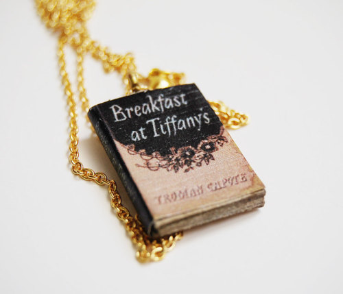 wordsnquotes: Miniature Book Necklaces by Violeta Hernando Showcase Vintage Book Covers Multidi