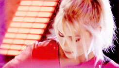 billiepiperugh: Oh my god Billie ashdjdl you are actually perfect ahh and that little hair flip ugh