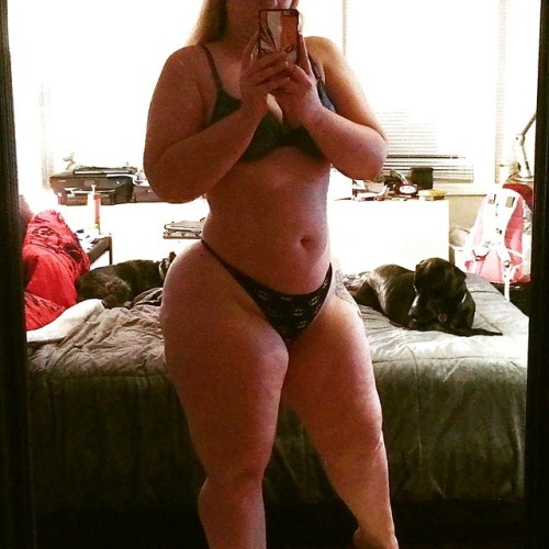 meatymaster:  onlybustybabeslover:  footlong773:  Phat ass white girl😲🍆💦💍  Number one pawg in the world unbelievable  Damn snow flake!