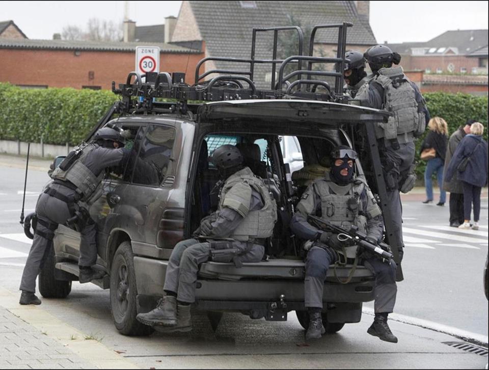 opdownrange:  French Federal Police in their raid SUVs.