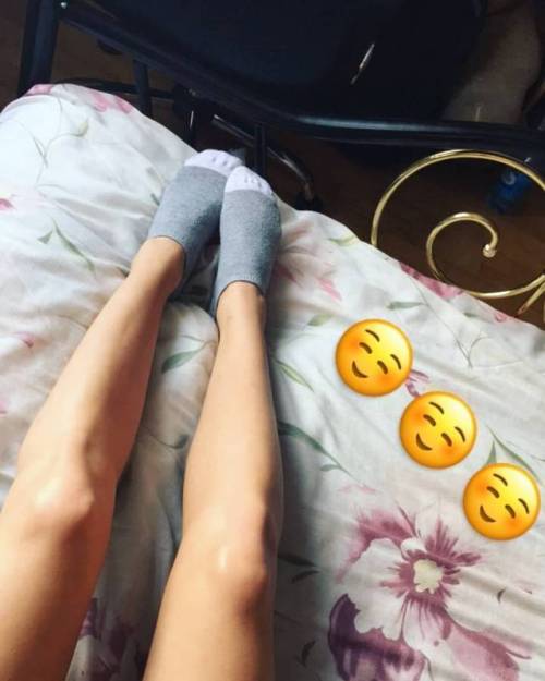 lexilovesanklesocks: @karola.fitgirl #socks #anklesocks #lowcut #lowcutsocks #feet #cutefeet #cuteso