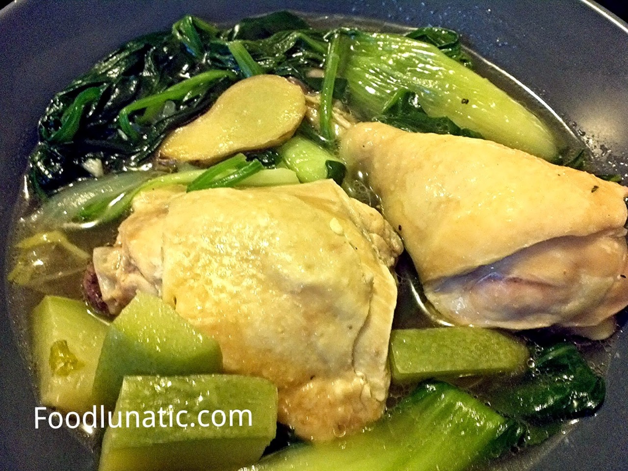 food-lunatic:  Chicken Ginger Spinach Soup (Tinola) http://ift.tt/OtoijK 