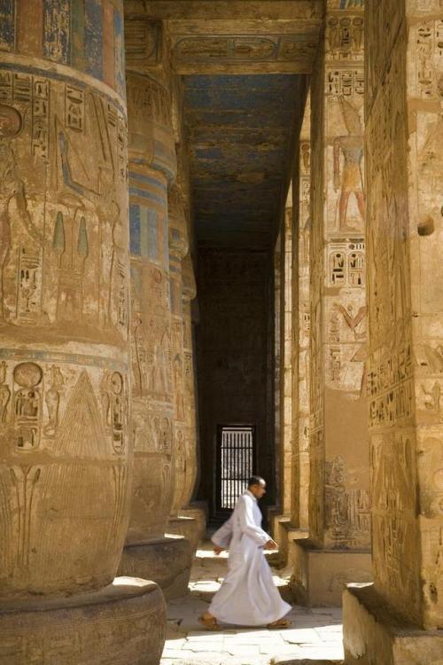 Medinet HabuThe peristyle hall in the Mortuary Temple of Ramesses III, Medinet Habu, 12th century BC