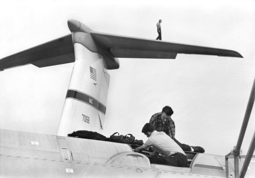 livelymorgue:  Putting together the C-5 Galaxy, one of the world’s largest aircraft, at a Lock