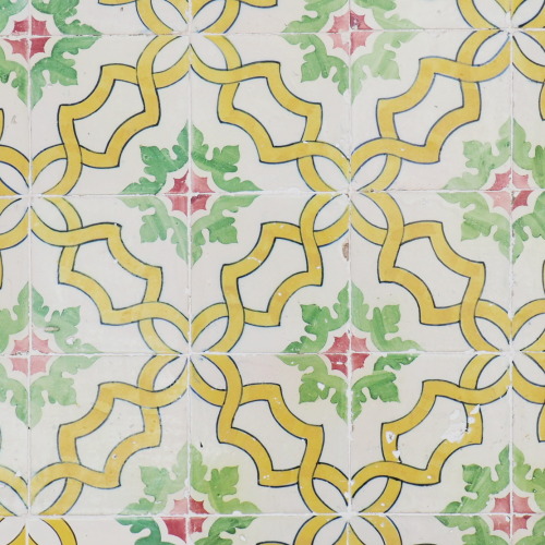 iknowthis:Tiles of Lisbon 