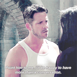 anjelia3:  Robin was ready to mess with magic for his queen (✿◠‿◠) 