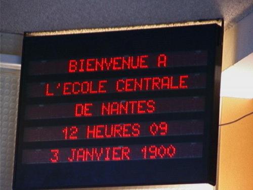  An electronic sign displaying the year incorrectly as 1900 on 3 January 2000 in Nantes, France.