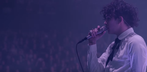 prettytruman:  The 1975 - Live at The O2, LondonSong by song: Somebody Else