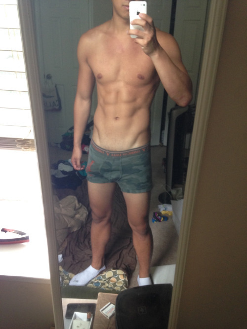 male-affection:  more hot guys here