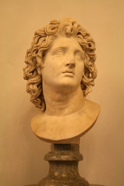 mythologyofthepoetandthemuse://King Helios//Alexander as the sun god, Helios, day-star, also assimil