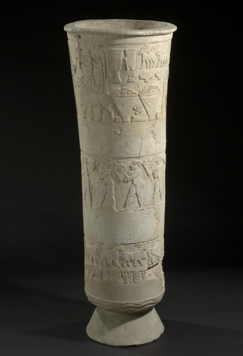 The ceremonial vase from Uruk (copy), Original end of 4th millennium BCE © Staatliche Museen zu Berl