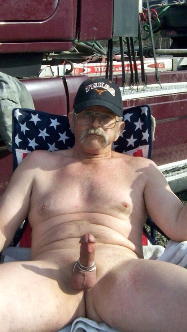 hotdadsbigcocks:  Do mess with Texas