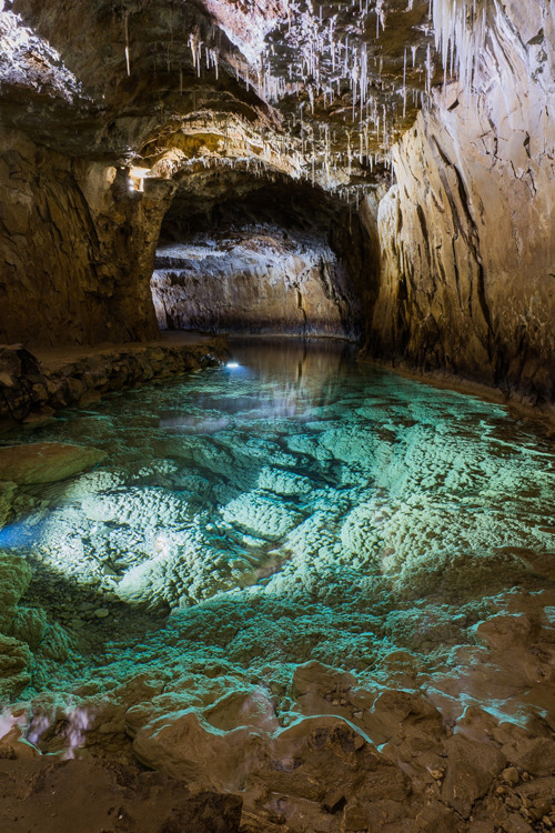 plasmatics-life:Grotte de Choranche ~ By Rémy Grattessol