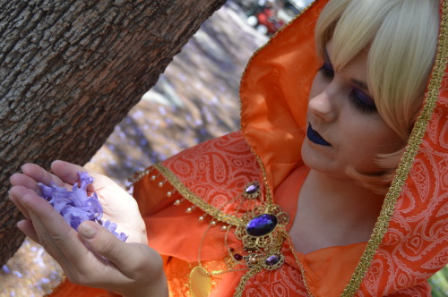 johnssprite:some photos of our beautiful Rose at Fanime 2k14 Photographer: pumpkinetics 