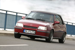 german-cars-after-1945:  1988 Opel Kadett