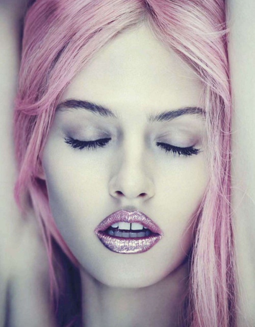 blackleatherbelt:  lips