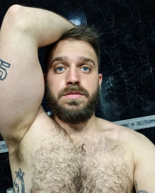 https://hairysweatysmelly.tumblr.com/post/701959246186676224