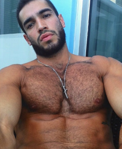 talldaddy:  Dark and handsome