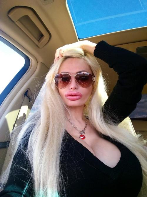 Tavoite - Victoria Wild: Täydellinen bimbo barbie kroppahttp://bimbo-oy.tumblr.com - Bimbo oh yeah