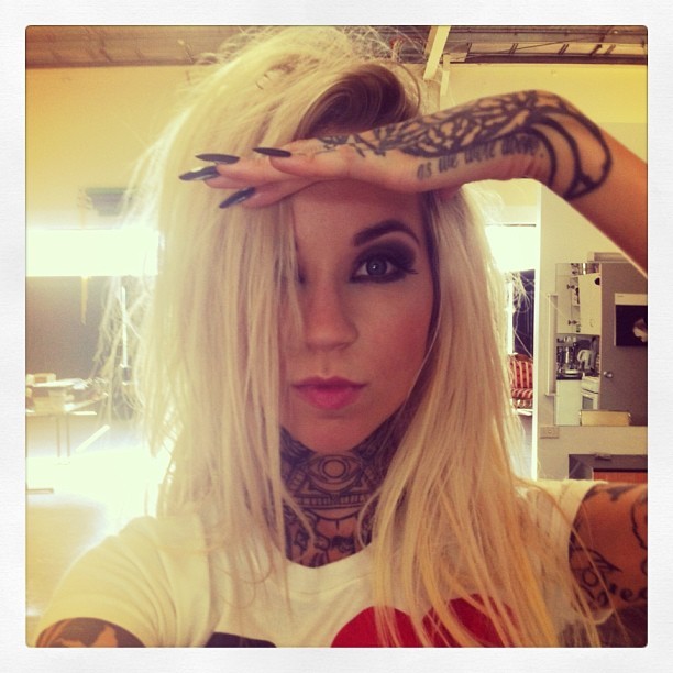 dearfabel:  Holla.