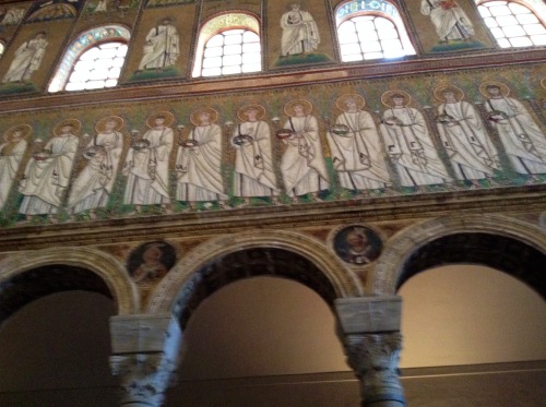 Ravenna Update (yayy):1. Theodoric&rsquo;s Palace2.Basilica di Sant’Apollinare Nuovo 3-4-5-6. Inside