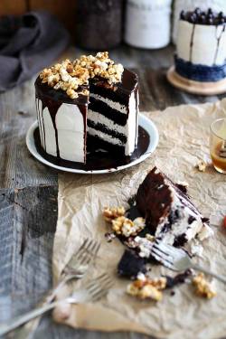 chocolateguru:  Chocolate Cake with Caramel Buttercream and Chocolate Sauce