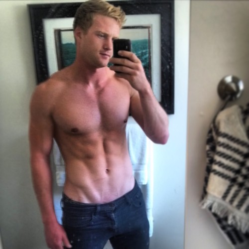 brainjock:  I know you guys remember this hot blonde stud from a while back, right? Love that big ole dick!