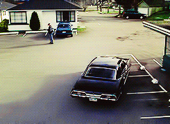 bottomdiluc:  Impala + season one scenery. 