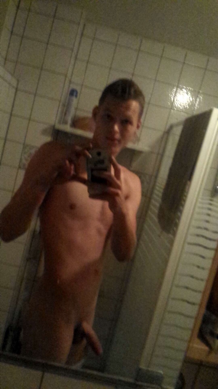 straight-baits:  Dutch Sexy 19y Tomas from Badoo (Anna) 