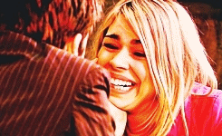 blueboxtraveller:Cute Ten and Rose momentsto anon