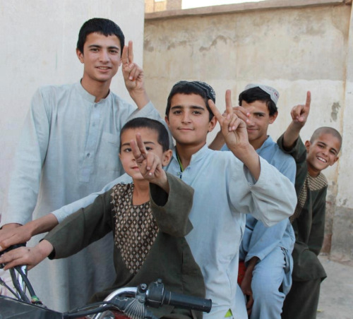 lambanajibsays:  thealbaniangangster:  statedebeing:  pashtundukhtaree:  Afghan kids.  cool kids.  All afghans are beautiful what the heck  Aww, my beautiful people.  