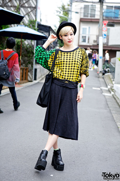 English-speaking Japanese fashion blogger Arisa on the street in Harajuku w/ fashion from Kinsella &