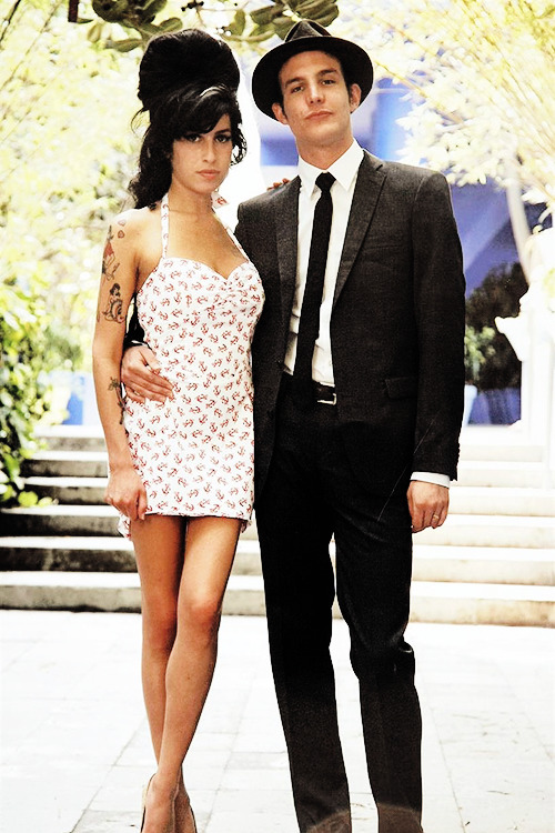 amyjdewinehouse:  Amy Winehouse and Blake Fielder Civil, on their wedding day in