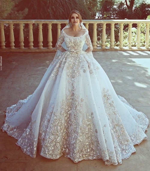 tullediaries:Rami Salamoun Wedding DressEven the simplest wedding dress has its unique embellishment